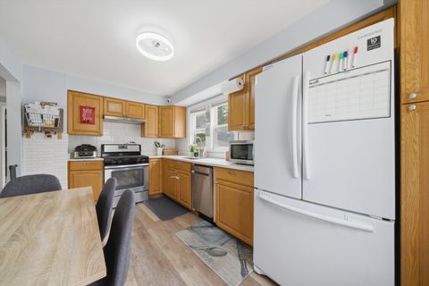 Tiny photo for 121 West Drive, Northlake, IL 60164 (MLS # 12583953)