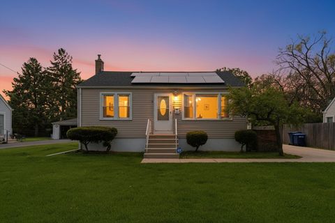 Tiny photo for 121 West Drive, Northlake, IL 60164 (MLS # 12583953)
