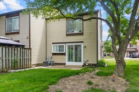 Tiny photo for 761 Colorado Court, Carol Stream, IL 60188 (MLS # 12563932)