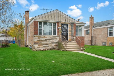 A home in Calumet Park