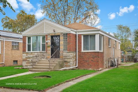 A home in Calumet Park