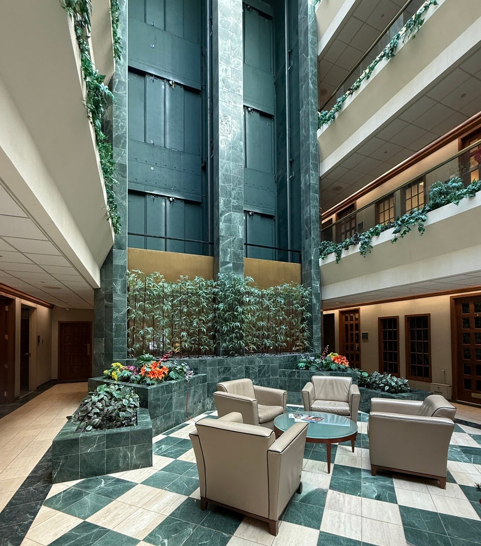 360 Butterfield Road 315