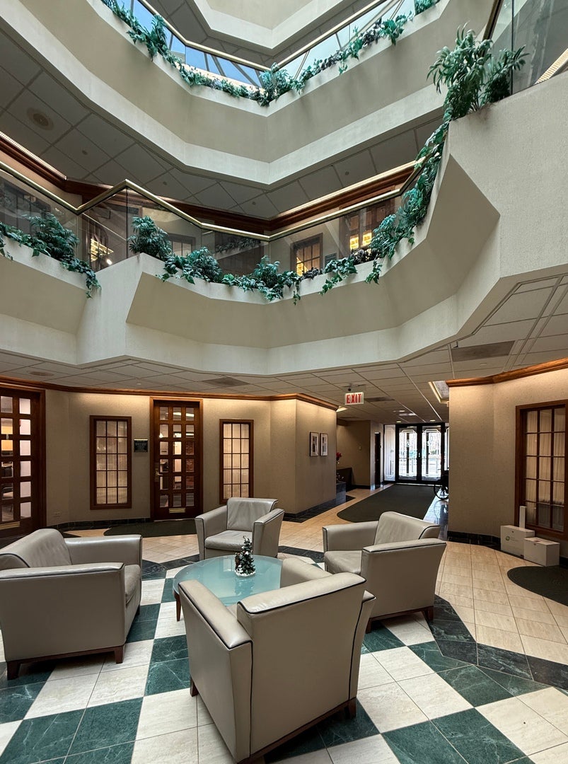 360 Butterfield Road 315