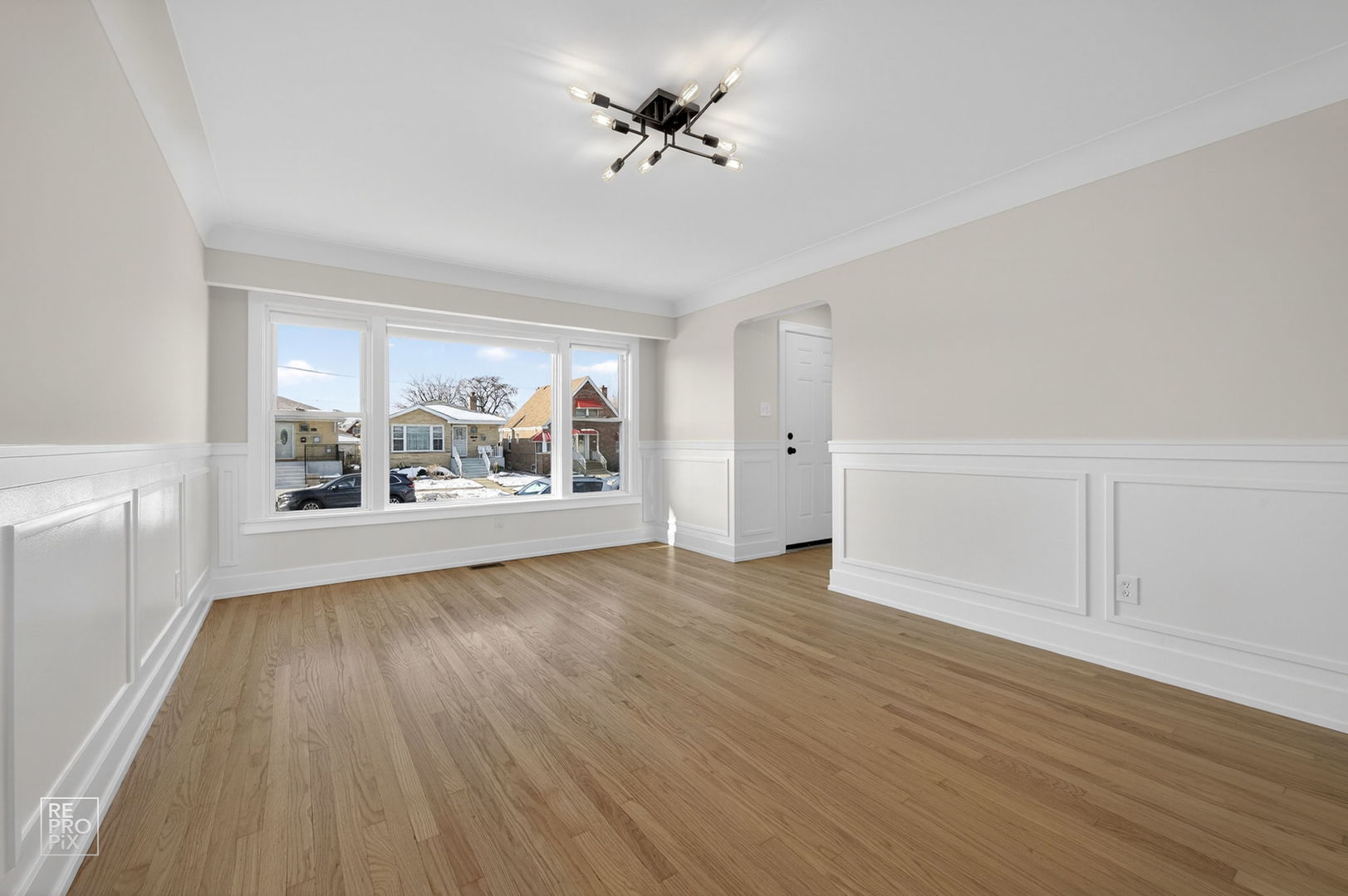 5413 S Springfield Avenue