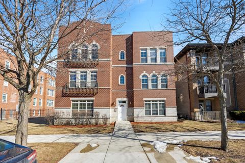 3817 S Ellis Avenue 101 Chicago IL 60653