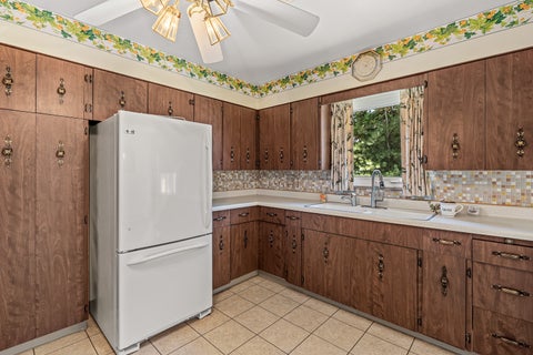 Tiny photo for 15400 Paxton Avenue, South Holland, IL 60473 (MLS # 12739120)