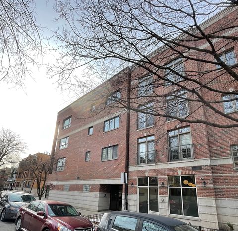 4704 N Kenmore Avenue C Chicago IL 60640