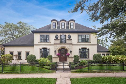 Photo of 1300 W Maple Avenue, La Grange, IL 60525 (MLS # 12484315)