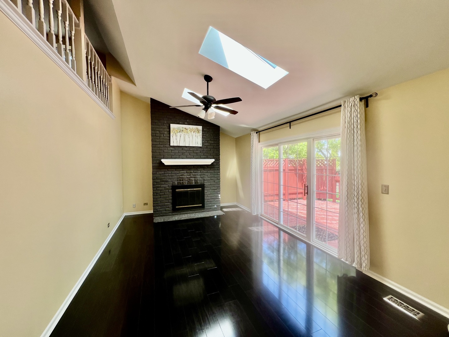 27w280 Churchill Road