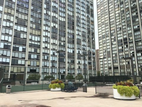 5445 N Sheridan Road 2605 Chicago IL 60640
