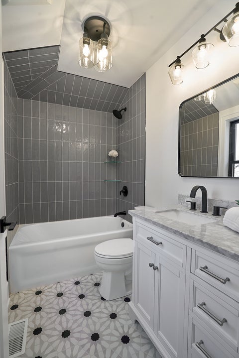 Tiny photo for 6217 N Leona Avenue, Chicago, IL 60646 (MLS # 12687526)
