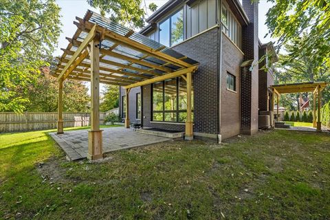 Tiny photo for 4900 Morse Avenue, Skokie, IL 60077 (MLS # 12479244)