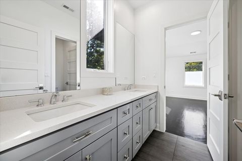 Tiny photo for 4900 Morse Avenue, Skokie, IL 60077 (MLS # 12479244)