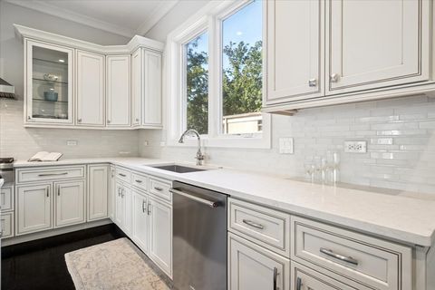 Tiny photo for 4900 Morse Avenue, Skokie, IL 60077 (MLS # 12479244)