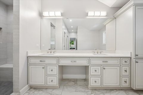 Tiny photo for 4900 Morse Avenue, Skokie, IL 60077 (MLS # 12479244)
