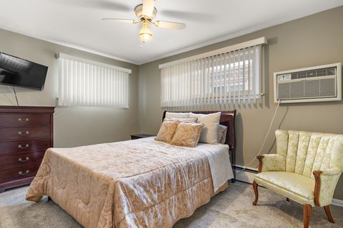 Tiny photo for 4211 W Devon Avenue, Chicago, IL 60646 (MLS # 12559659)