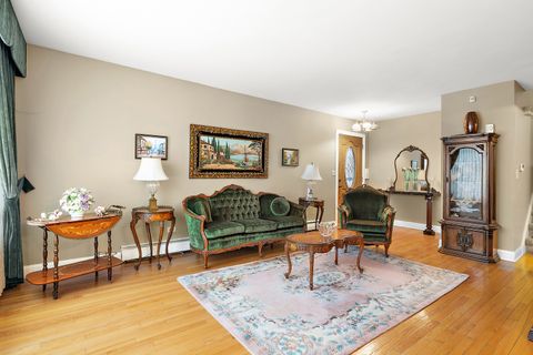 Tiny photo for 4211 W Devon Avenue, Chicago, IL 60646 (MLS # 12559659)