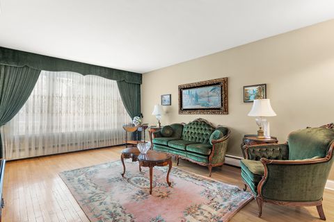 Tiny photo for 4211 W Devon Avenue, Chicago, IL 60646 (MLS # 12559659)