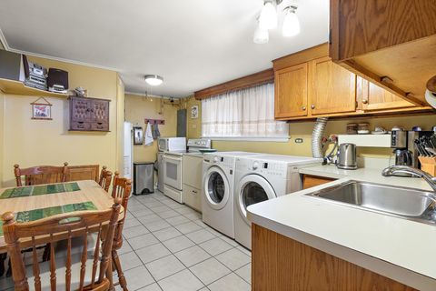 Tiny photo for 4211 W Devon Avenue, Chicago, IL 60646 (MLS # 12559659)