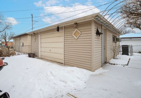 Tiny photo for 4211 W Devon Avenue, Chicago, IL 60646 (MLS # 12559659)