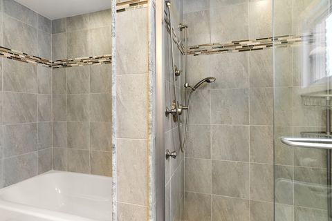 Tiny photo for 4211 W Devon Avenue, Chicago, IL 60646 (MLS # 12559659)