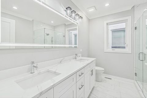 Tiny photo for 6626 S Ingleside Avenue, Chicago, IL 60637 (MLS # 12419704)