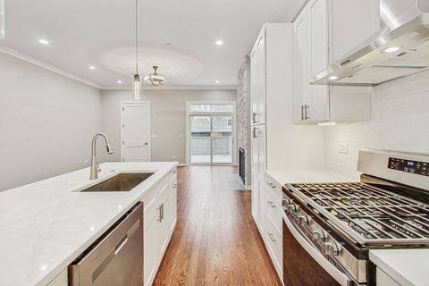 Tiny photo for 6626 S Ingleside Avenue, Chicago, IL 60637 (MLS # 12419704)