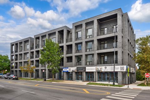 2354 W Farragut Avenue PH-404 Chicago IL 60625