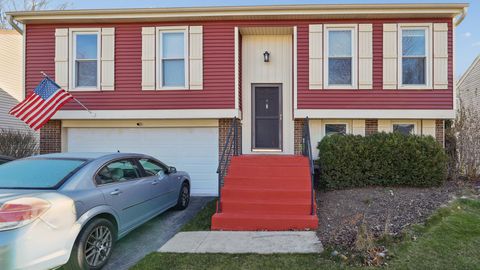 Photo of 595 Stafford Drive, Roselle, IL 60172 (MLS # 12523728)