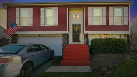 Tiny photo for 595 Stafford Drive, Roselle, IL 60172 (MLS # 12523728)