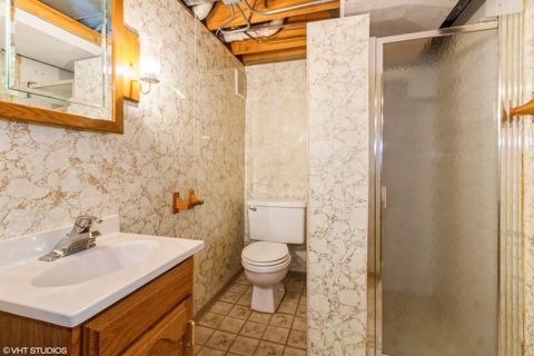 Tiny photo for 613 E 3rd Street #4, Lockport, IL 60441 (MLS # 12389289)