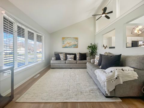 Tiny photo for 5505 W Shore Drive, McHenry, IL 60050 (MLS # 12604084)