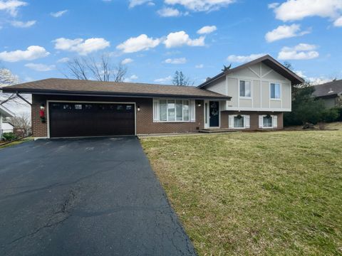 Tiny photo for 5505 W Shore Drive, McHenry, IL 60050 (MLS # 12604084)