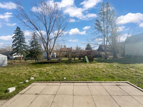 Tiny photo for 5505 W Shore Drive, McHenry, IL 60050 (MLS # 12604084)