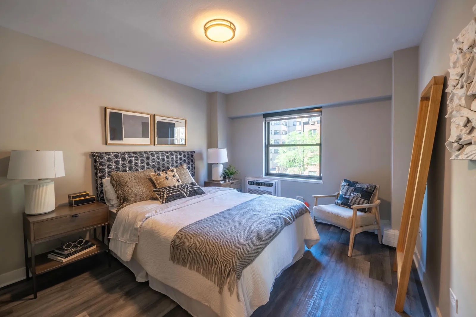 5815 N Sheridan Road 403