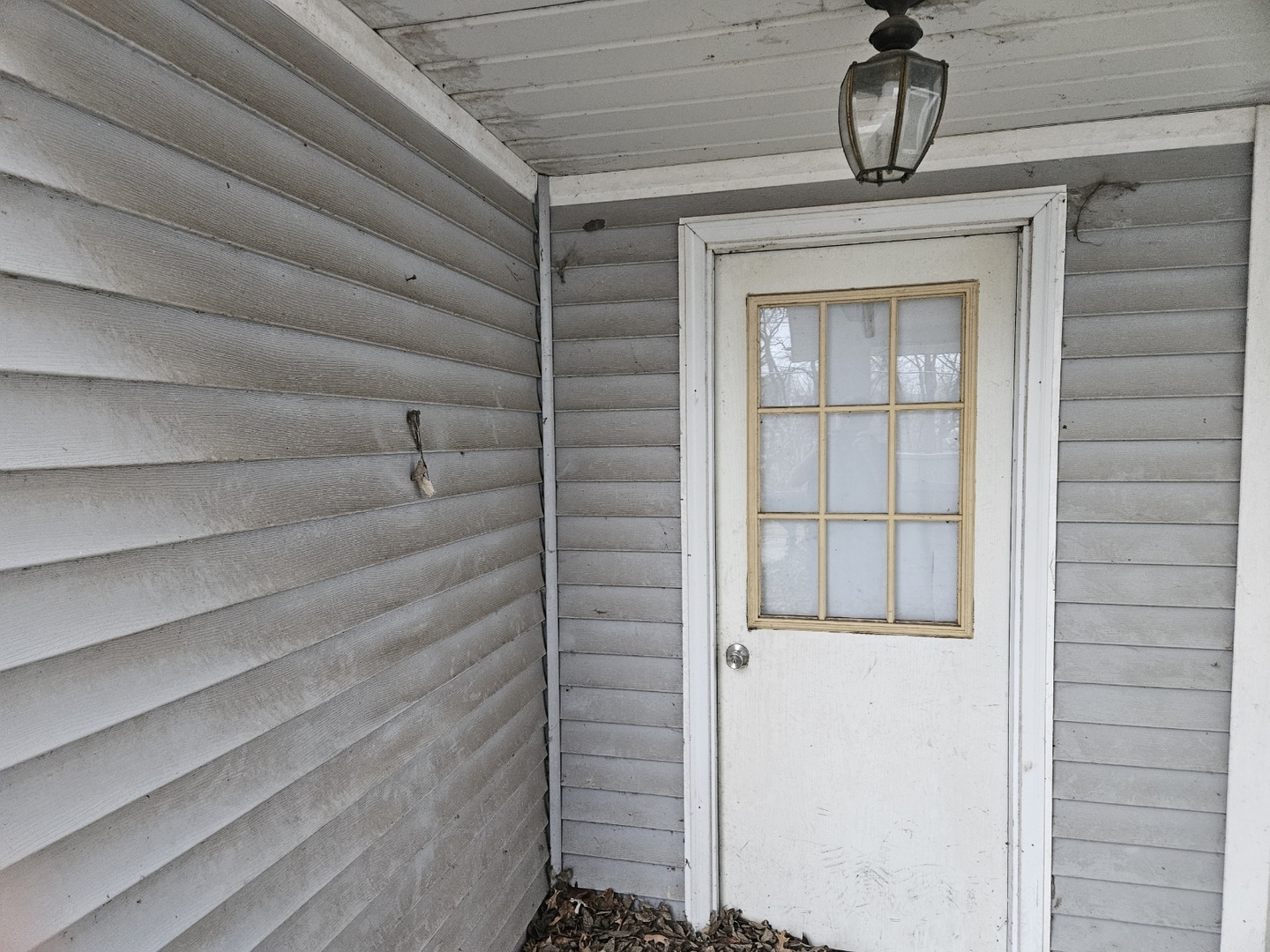 106 W Reynolds Street