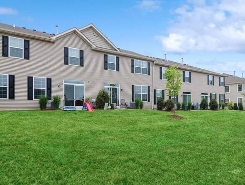 Tiny photo for 2049 Stuttle Road, Batavia, IL 60510 (MLS # 12643120)