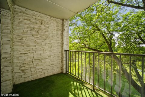 Tiny photo for 350 Plum Creek Drive #206, Wheeling, IL 60090 (MLS # 12433522)
