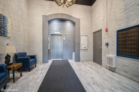 Tiny photo for 350 Plum Creek Drive #206, Wheeling, IL 60090 (MLS # 12433522)