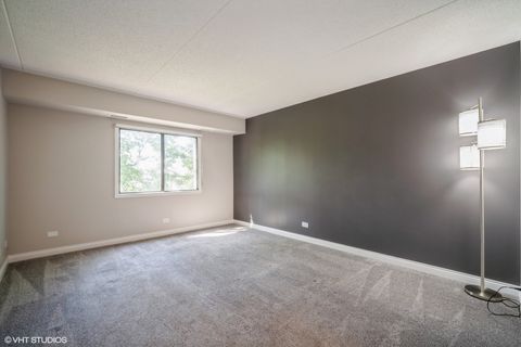 Tiny photo for 350 Plum Creek Drive #206, Wheeling, IL 60090 (MLS # 12433522)