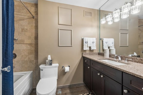 Tiny photo for 200 E Delaware Place #4F, Chicago, IL 60611 (MLS # 12736384)