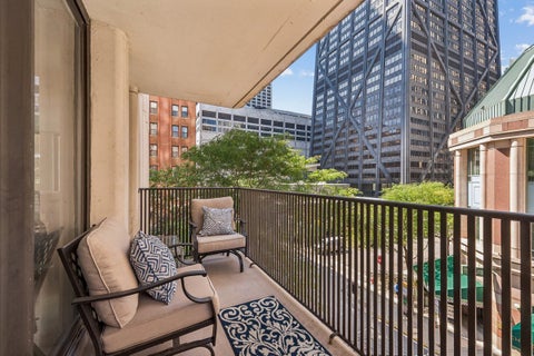 Tiny photo for 200 E Delaware Place #4F, Chicago, IL 60611 (MLS # 12736384)