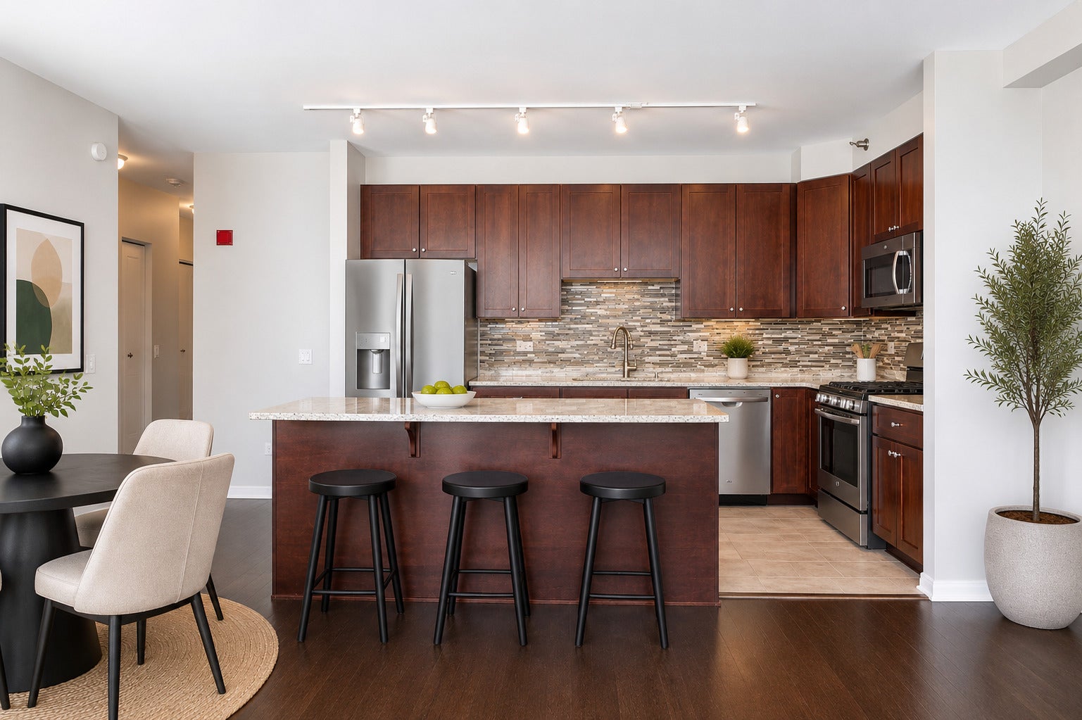 33 W Ontario Street 38F