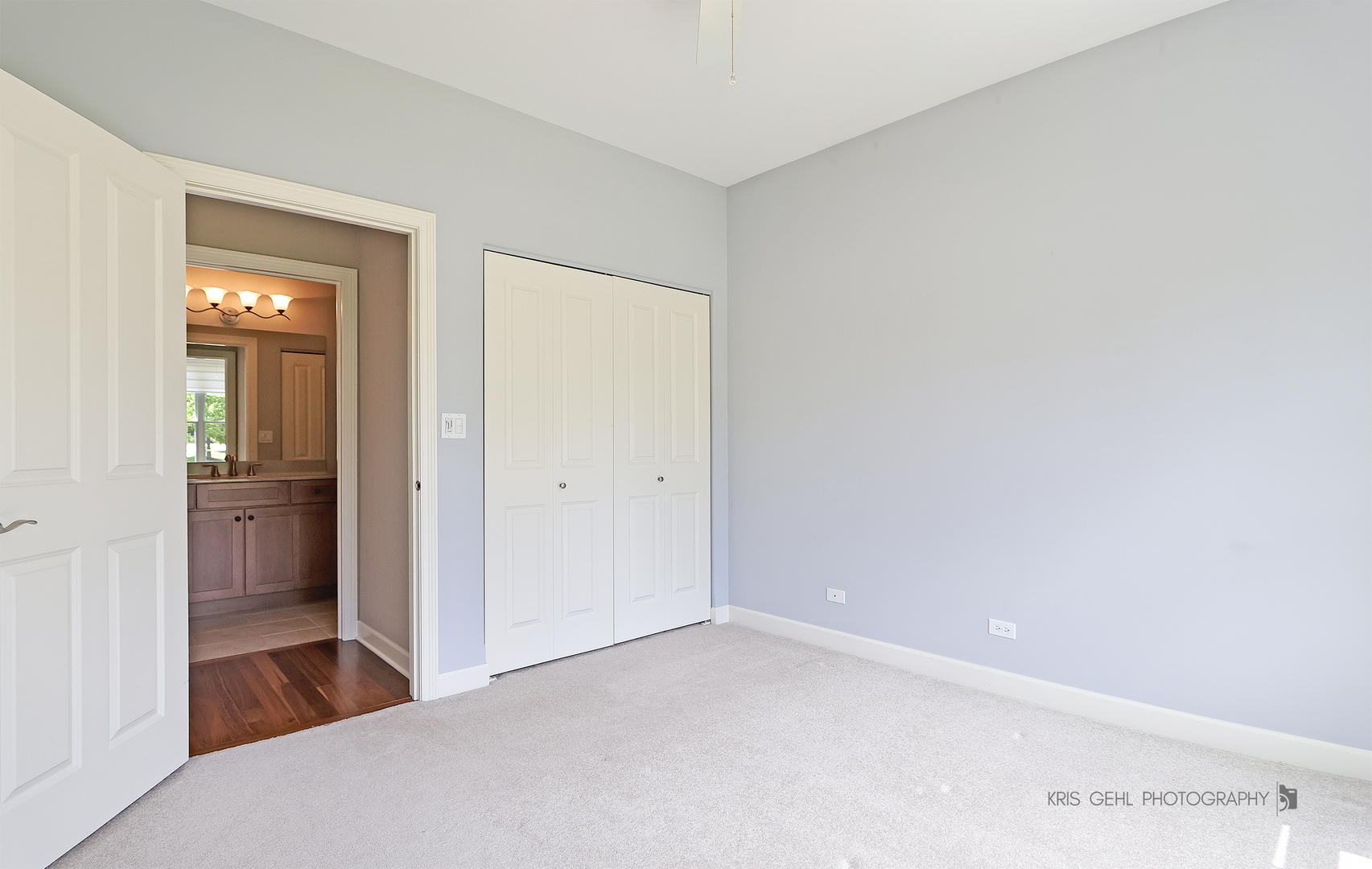 835 Woodglen Lane