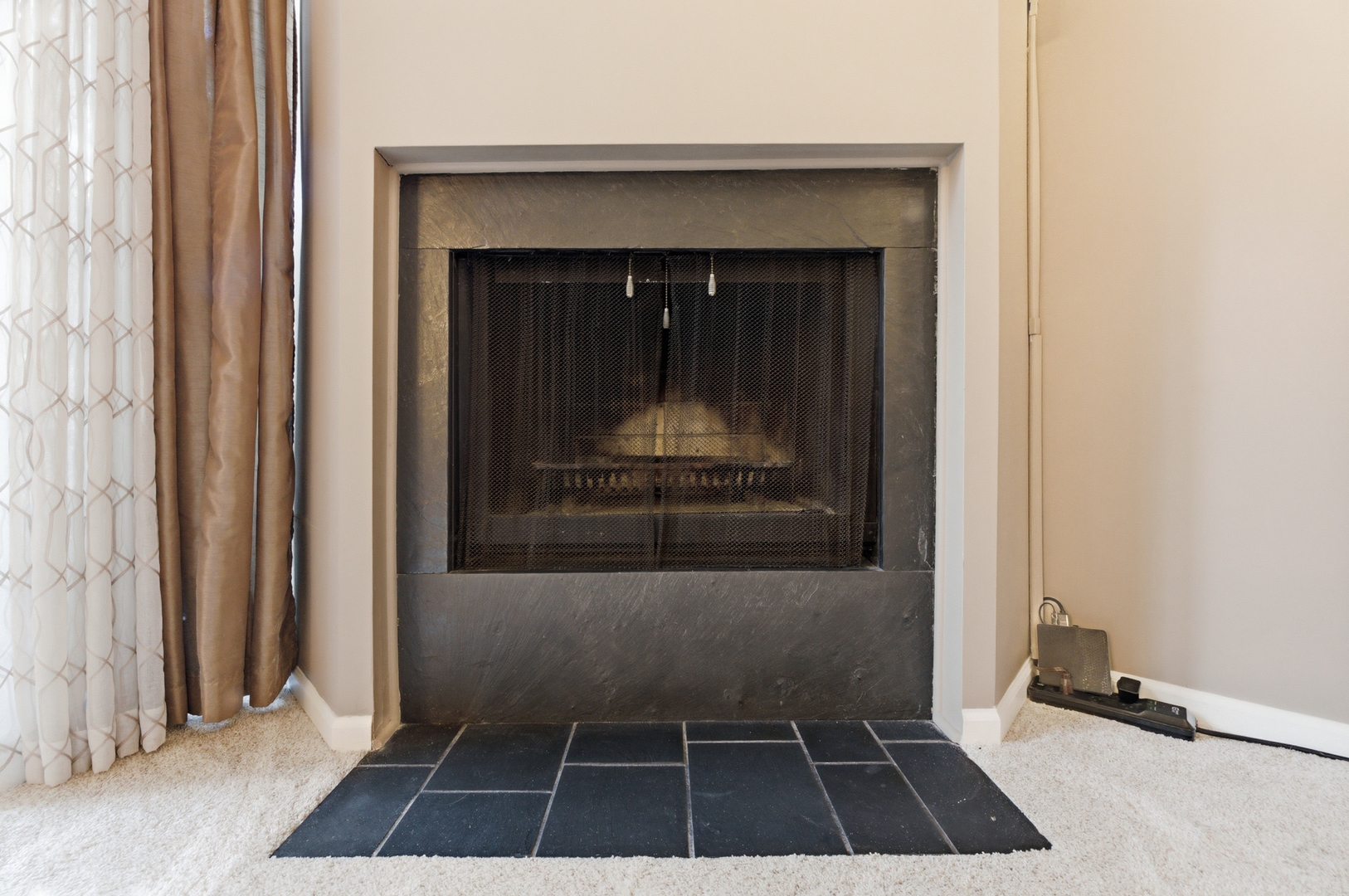 Lake Barrington, Illinois 60010, United States, 2 Bedrooms Bedrooms, ,2 BathroomsBathrooms,Residential,Active,231728