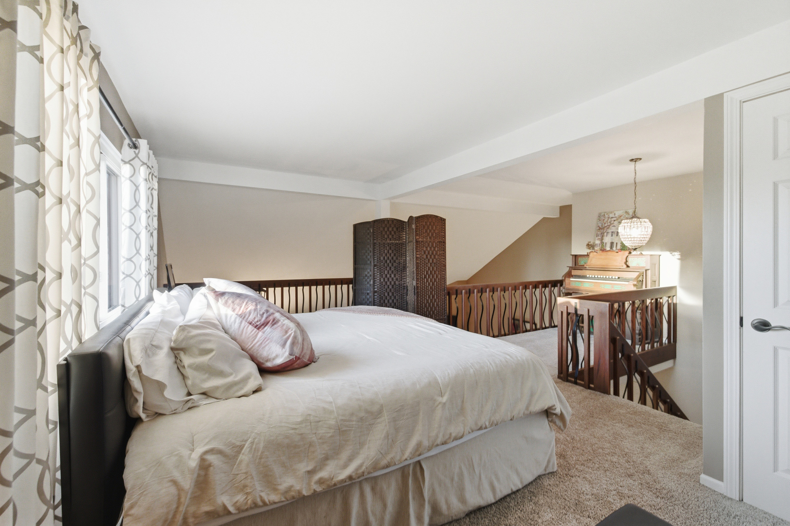 Lake Barrington, Illinois 60010, United States, 2 Bedrooms Bedrooms, ,2 BathroomsBathrooms,Residential,Active,231728