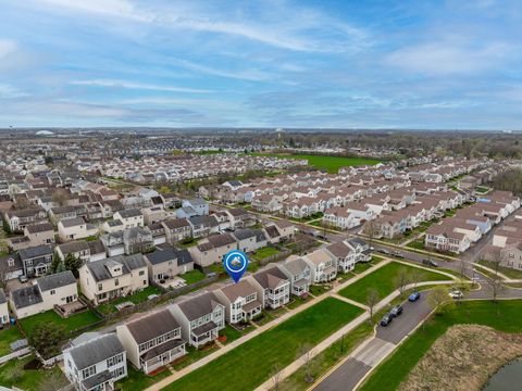 Tiny photo for 568 Four Seasons Boulevard, Aurora, IL 60504 (MLS # 12609364)