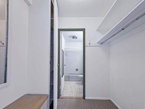 Tiny photo for 5701 N Sheridan Road #6D, Chicago, IL 60660 (MLS # 12656036)