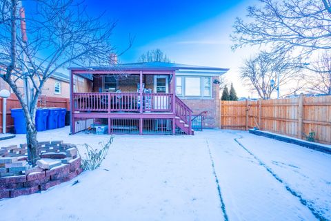 Tiny photo for 5758 W 64th Place, Chicago, IL 60638 (MLS # 12552472)