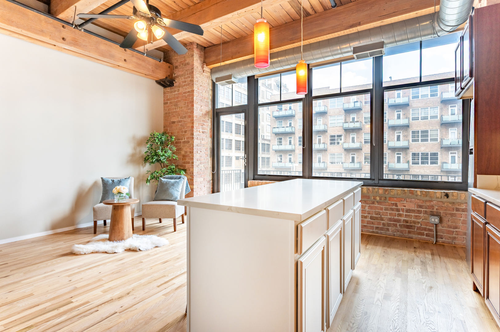 625 W Jackson Boulevard 406